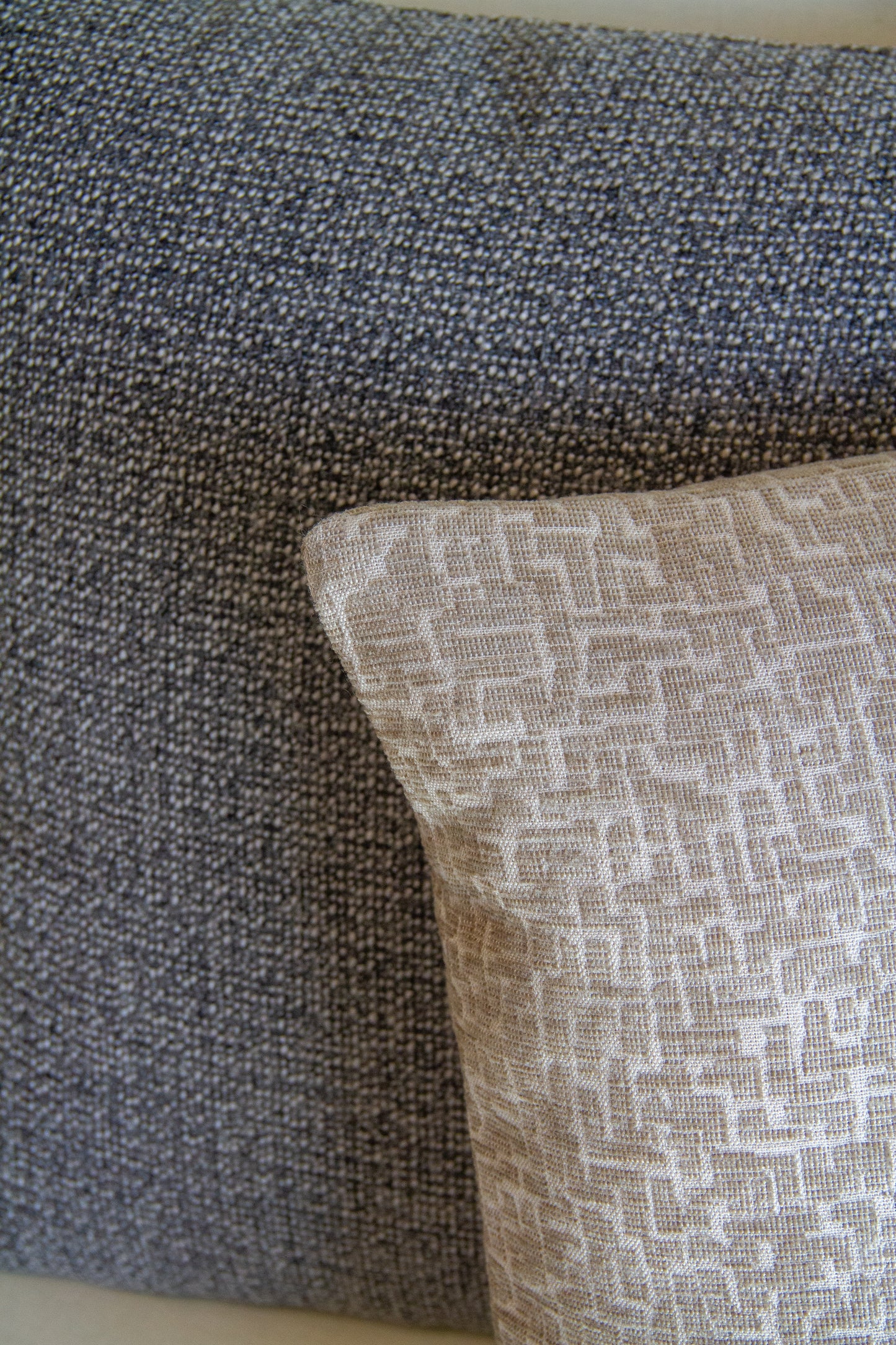 Maharam Mantle Oscillate Pillow Cover