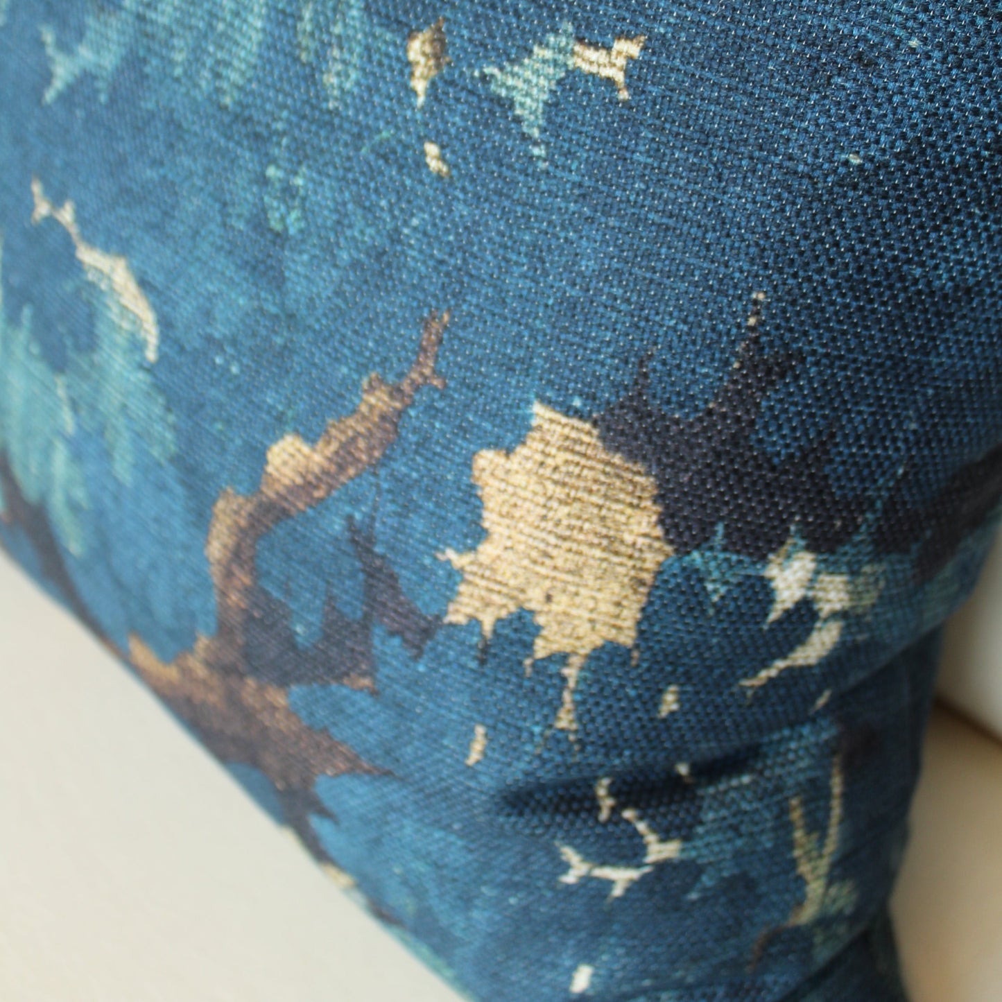 Dedar Schwarzwald Bleu in Nuit Pillow Cover