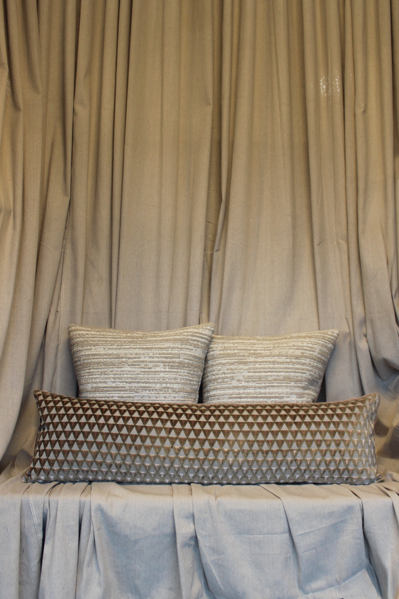 Mokum& Dedar Alpaca | Velvet & Amuleto | Blush & Col. 02 Pillow Cover