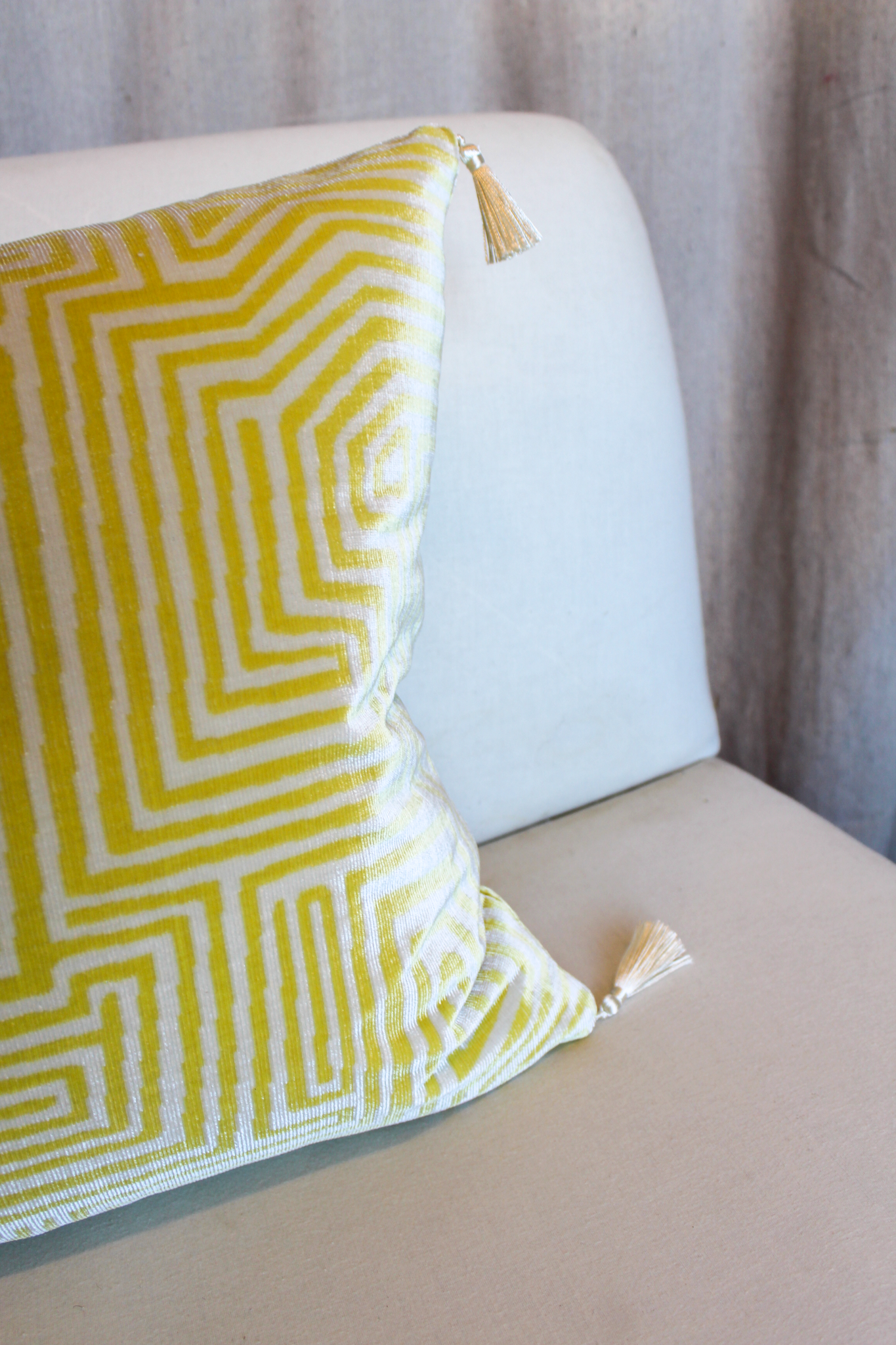 Dedar Jamu Jungle Col. 5 With Tassels Pillow Cover