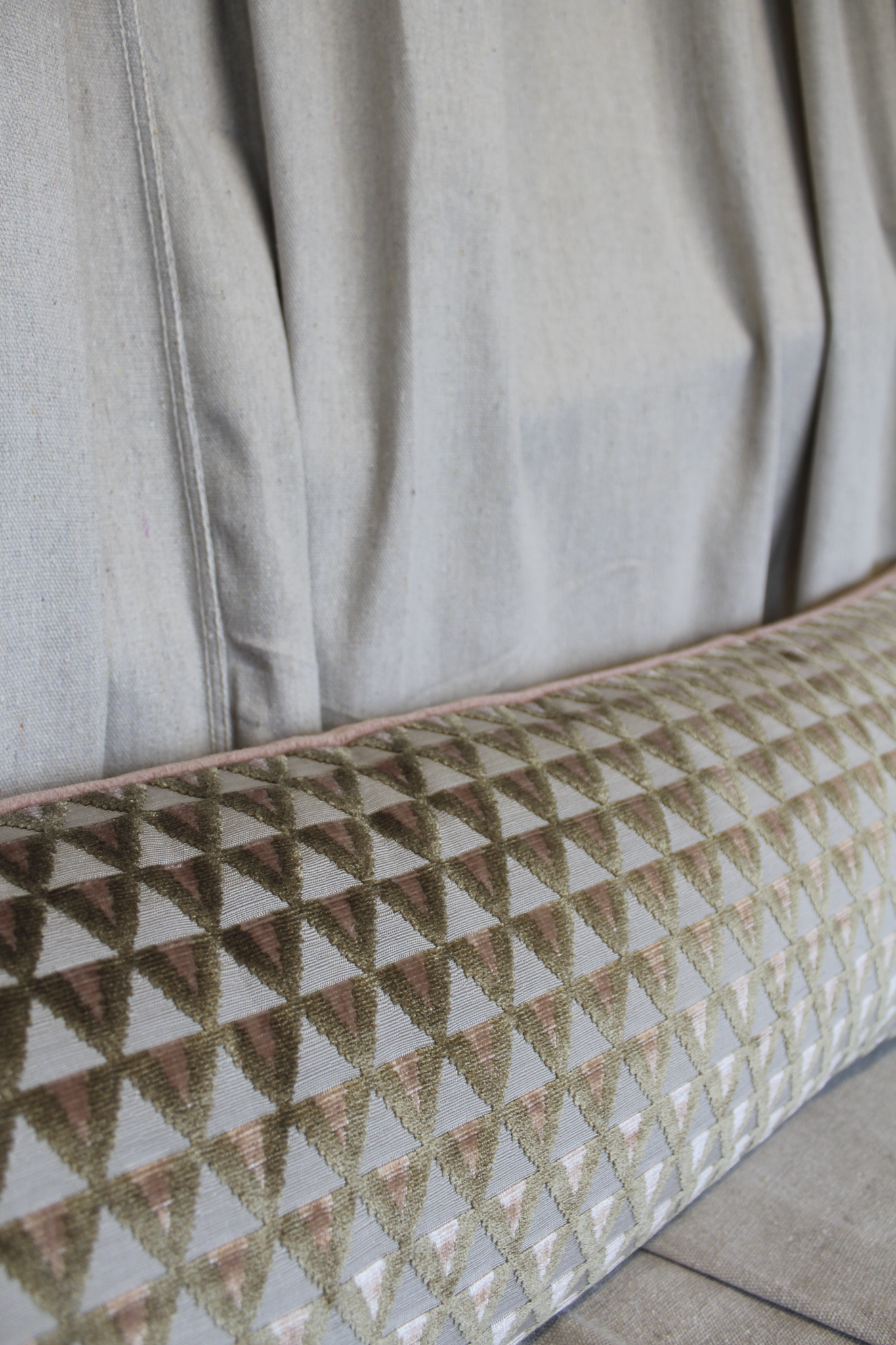 Mokum& Dedar Alpaca | Velvet & Amuleto | Blush & Col. 02 Pillow Cover