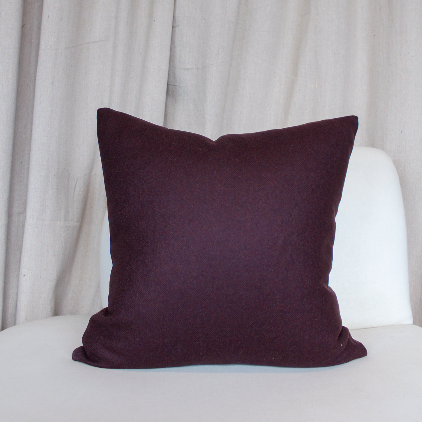 Holland & Sherry Bespoke Twill Ascot Pillow Cover